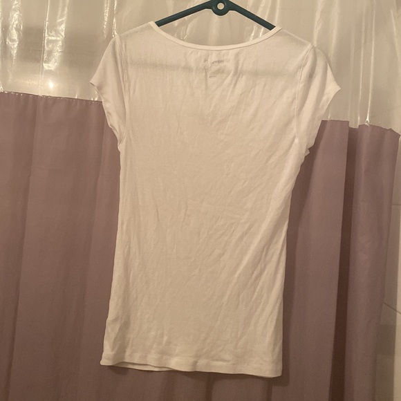 Women’s Perfect Old Navy T-shirt Medium white - Picture 2 of 4